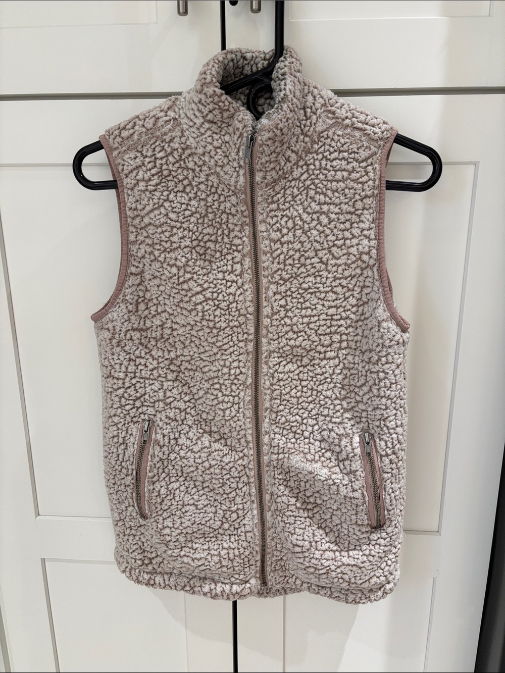 Thread & Supply Women's Taupe Sherpa Zip Vest